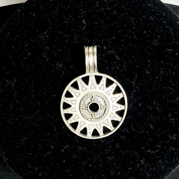 Bico | Australian Silver Pendant - Picture 1 of 3